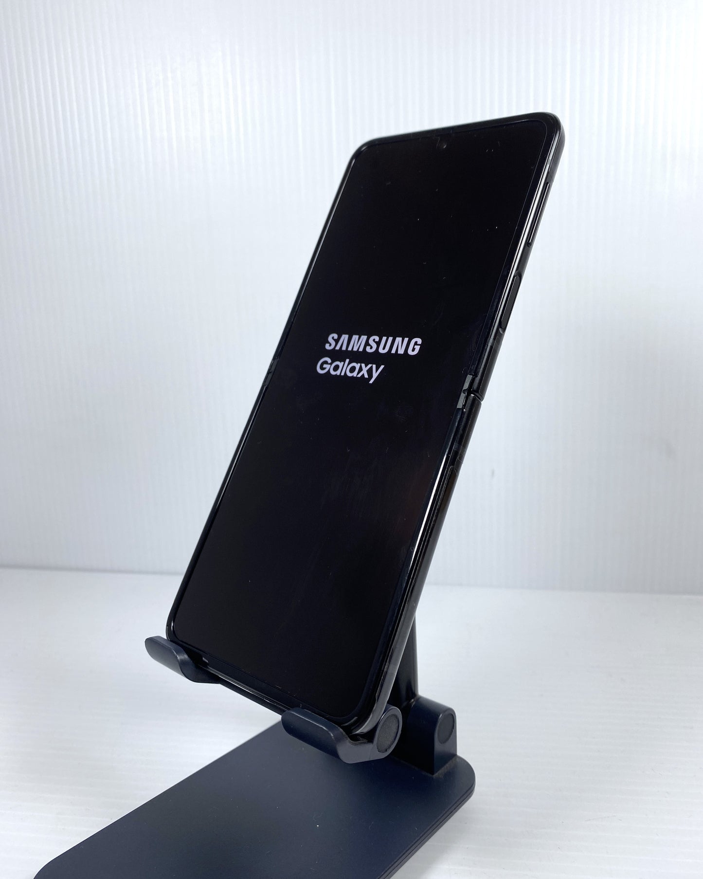 Samsung Flip 3 5g