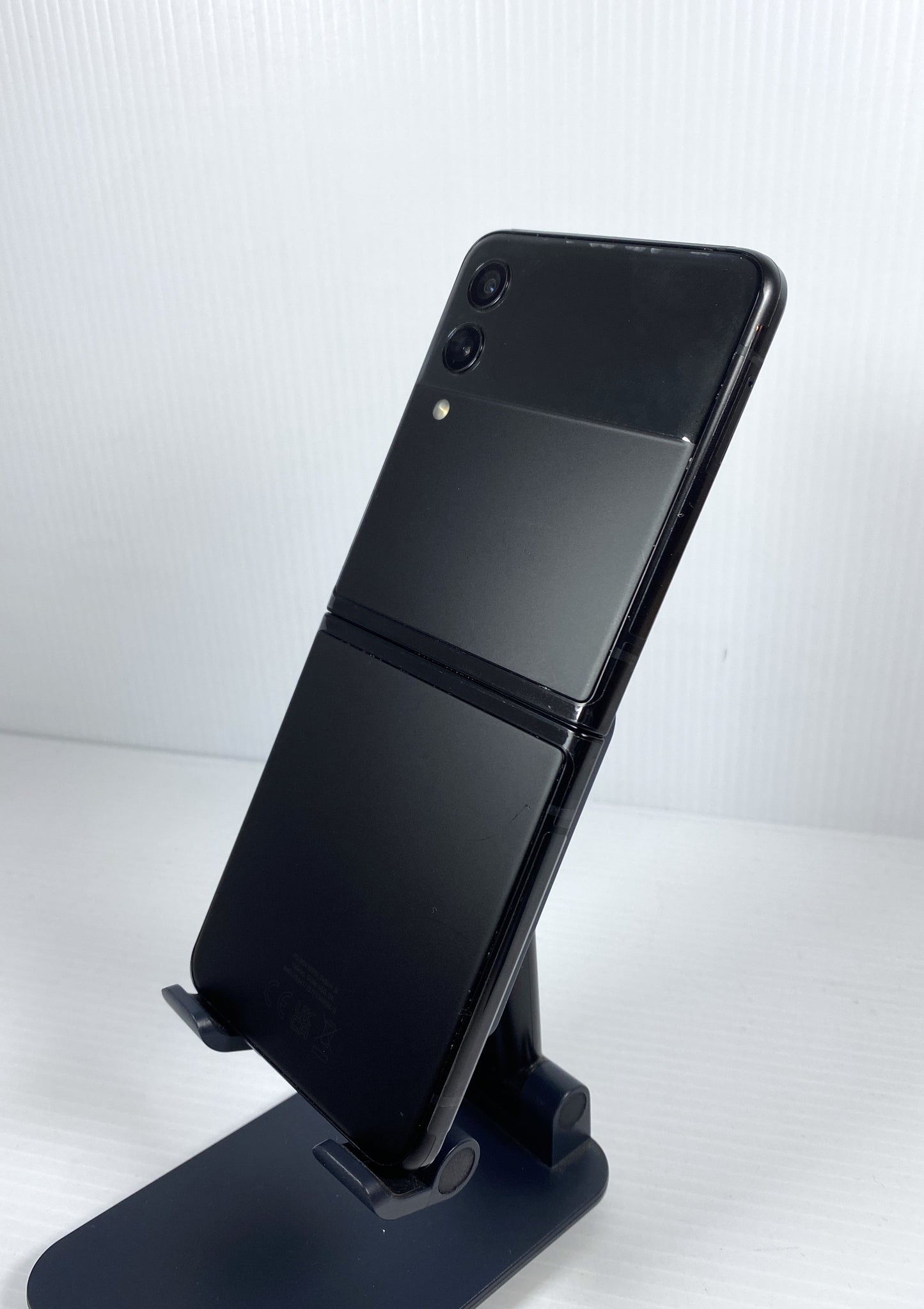 Samsung Flip 3 5g