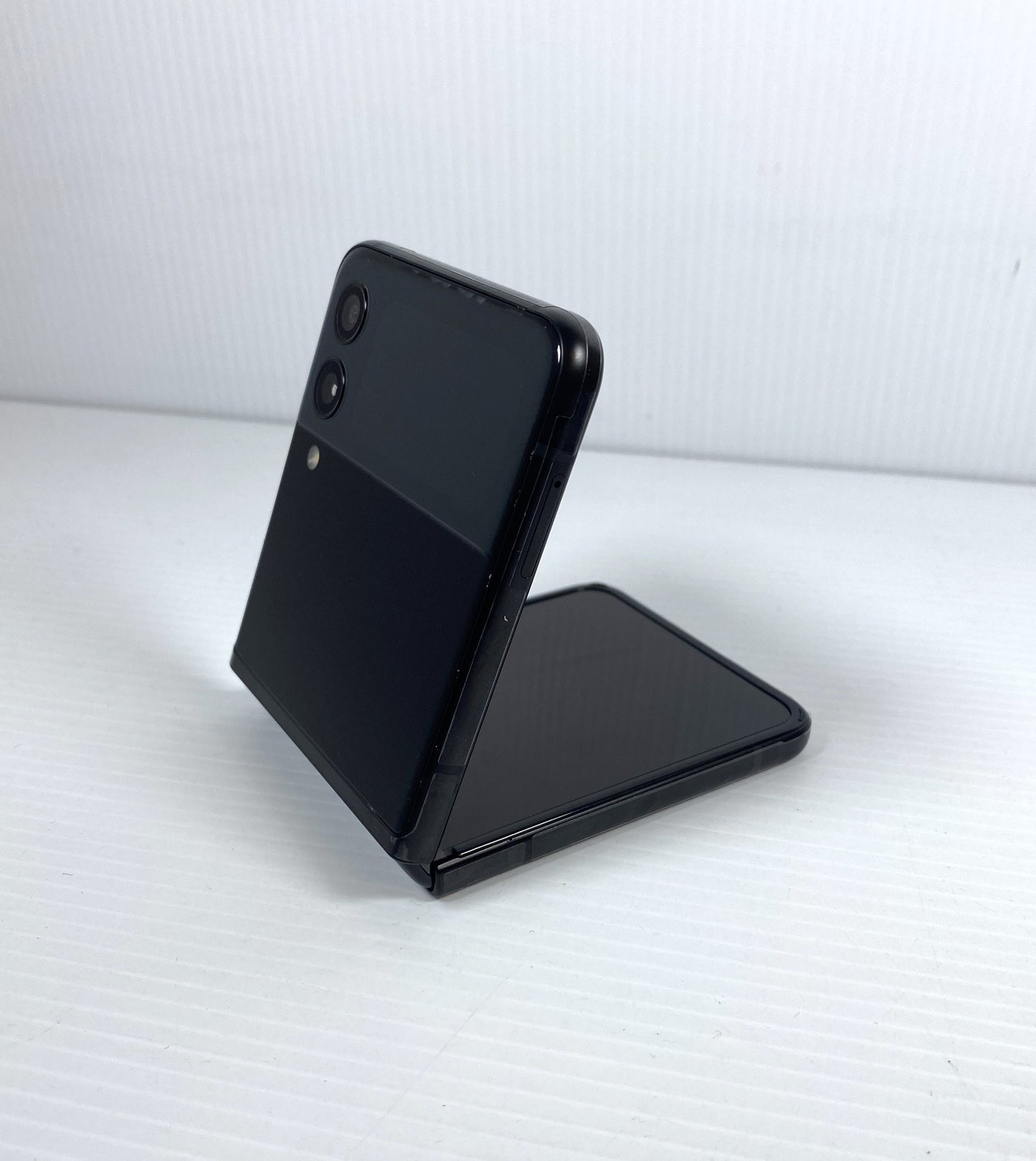 Samsung Flip 3 5g