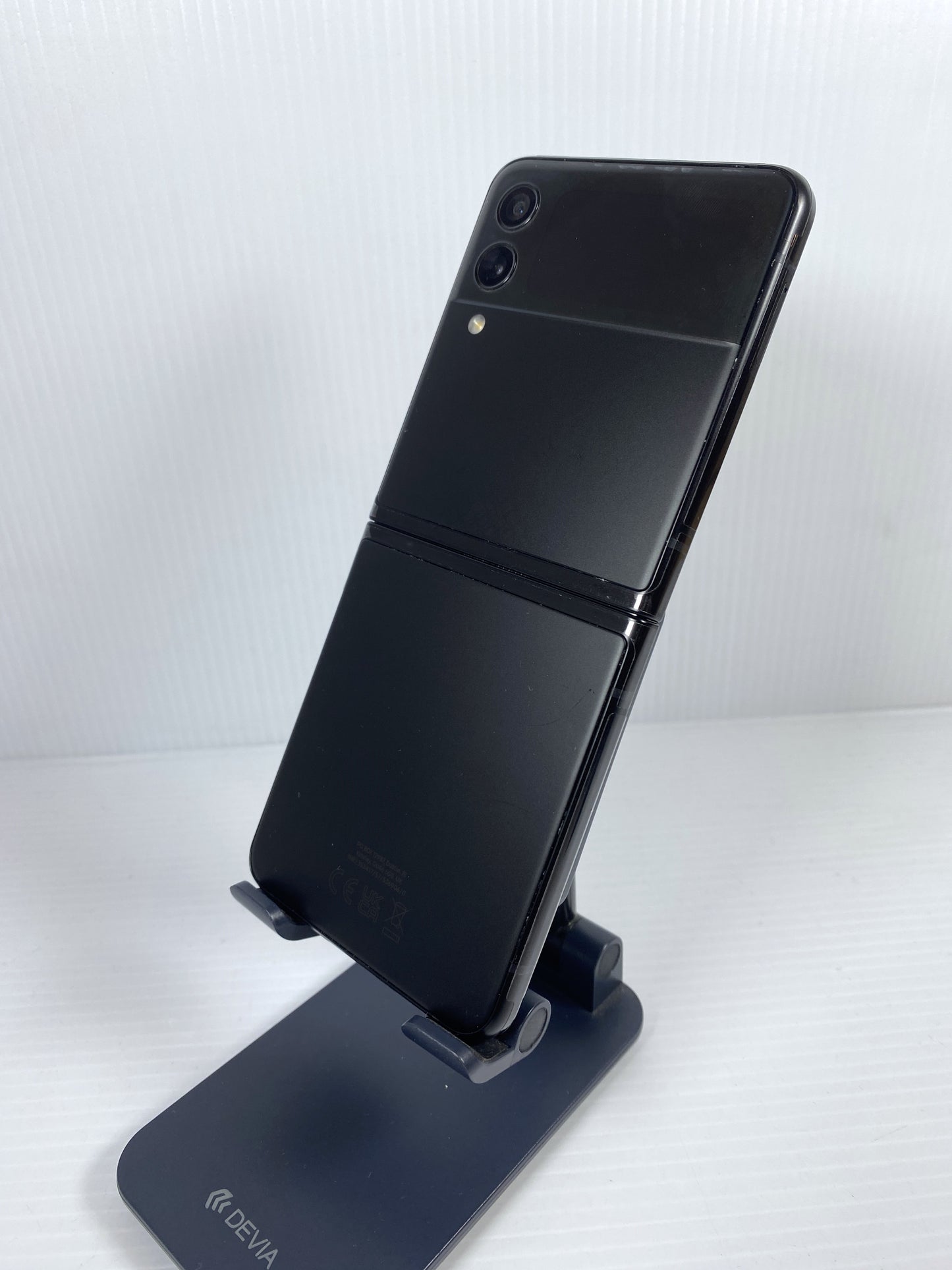 Samsung Flip 3 5g