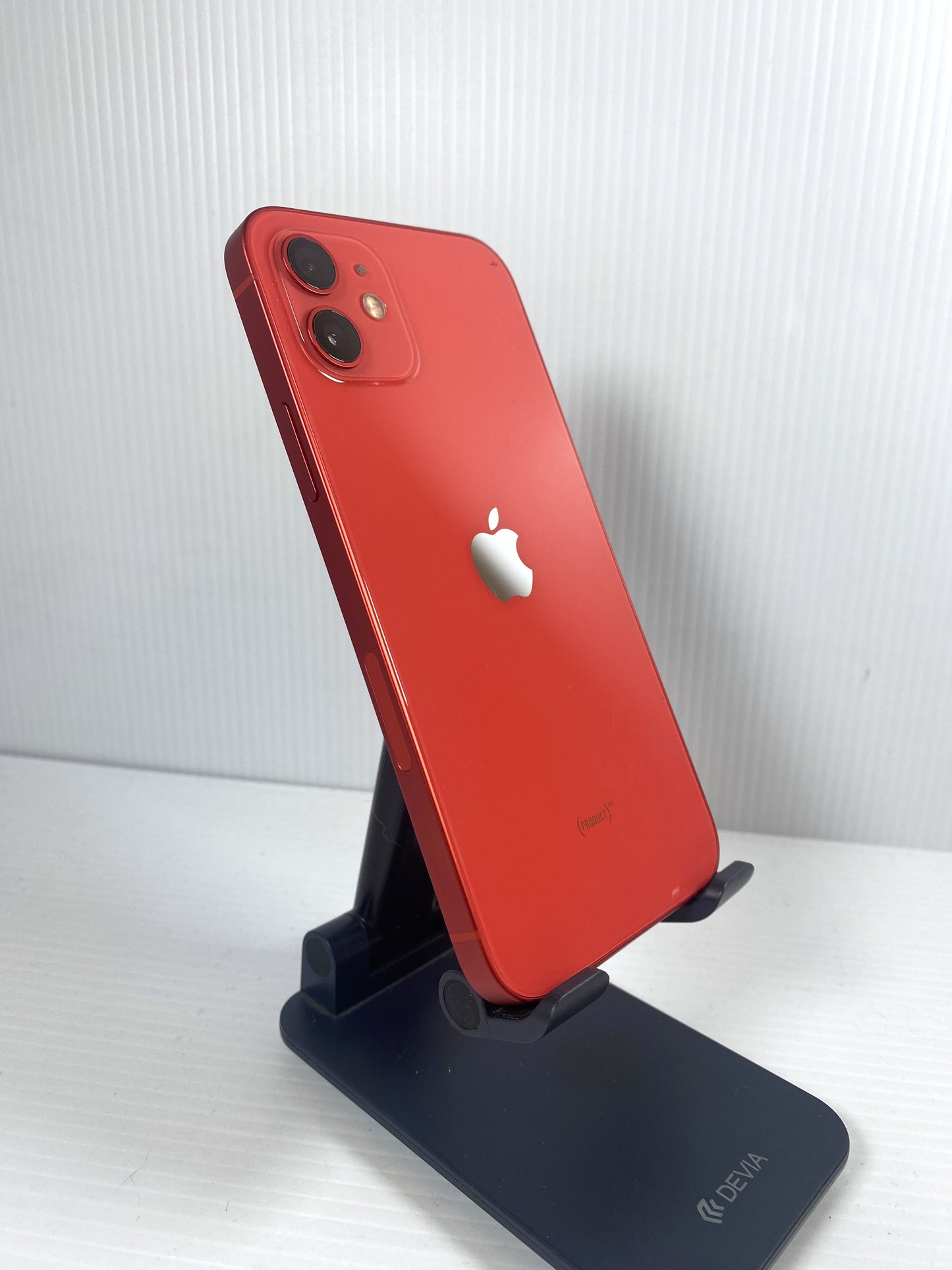 iPhone 12 Red