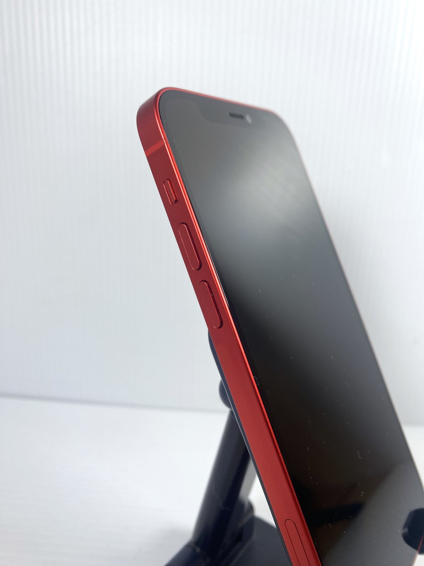 iPhone 12 Red