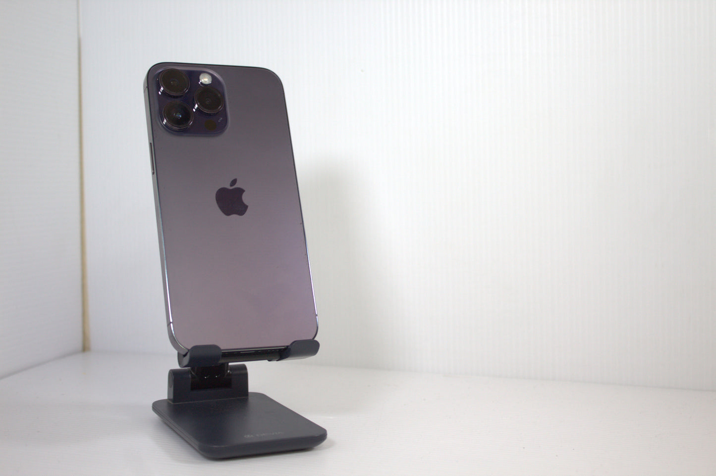 iPhone 14 Pro Max in Purple