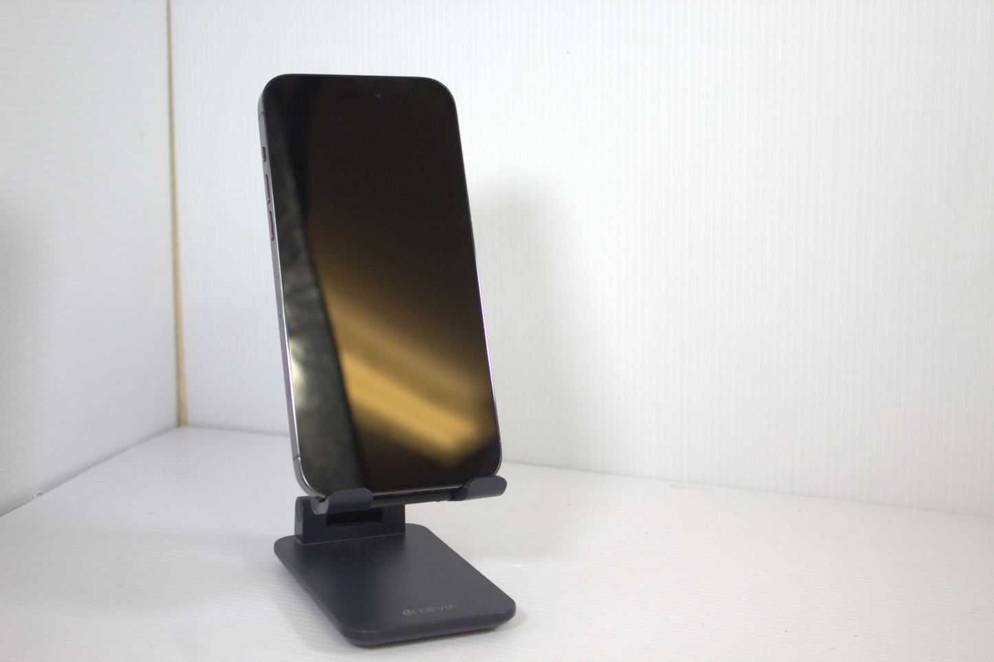 iPhone 14 Pro Max in Purple